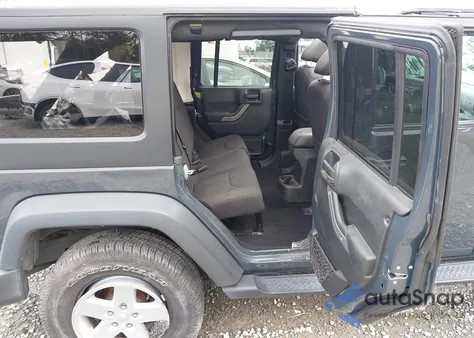 2017 Jeep Wrangler Unlimited Sport 4X4 from USA, damaged, VIN 1C4BJWDG9HL624244